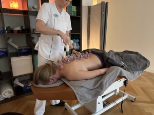 Vakuum Koppning för spänning och fascia.